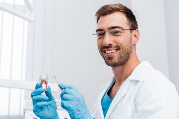 Endodontics Treatment For Tooth Pain